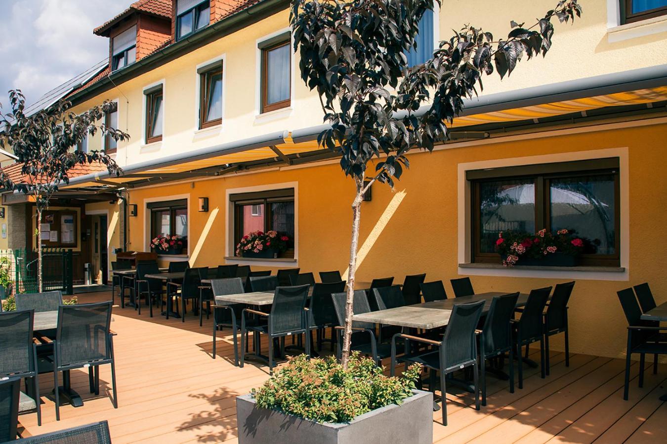 Hotel Spitzenpfeil Michelau in Oberfranken Luaran gambar