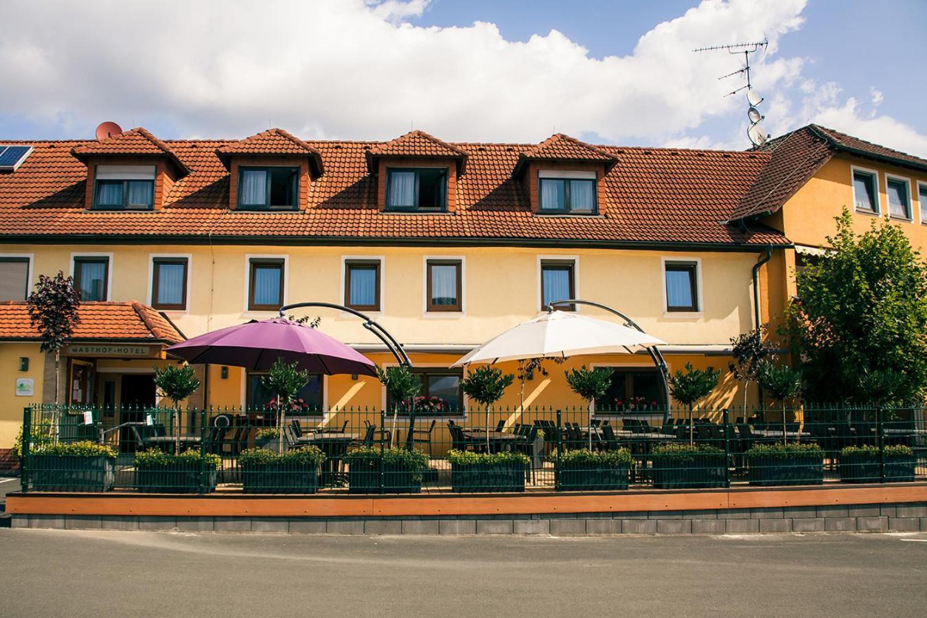 Hotel Spitzenpfeil Michelau in Oberfranken Luaran gambar
