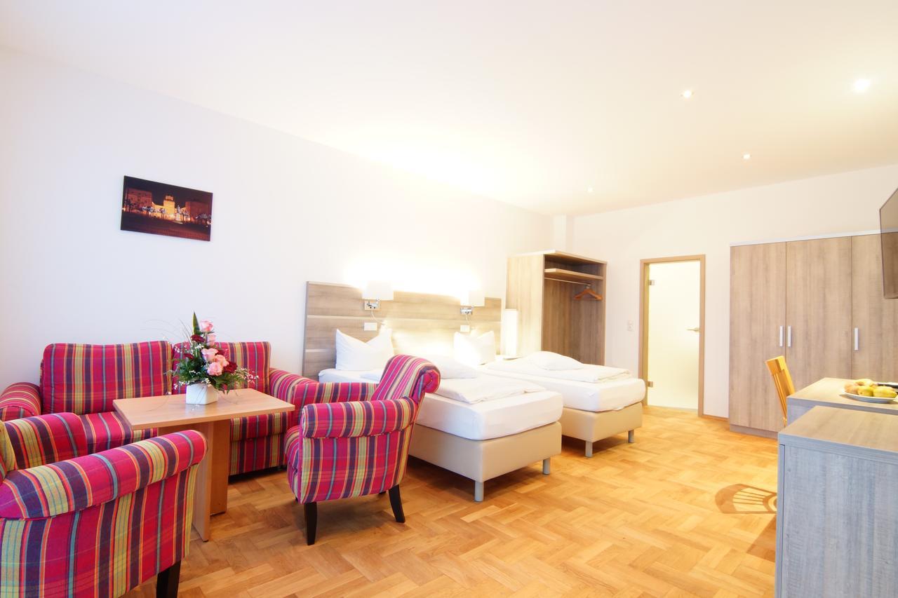 Hotel Spitzenpfeil Michelau in Oberfranken Luaran gambar