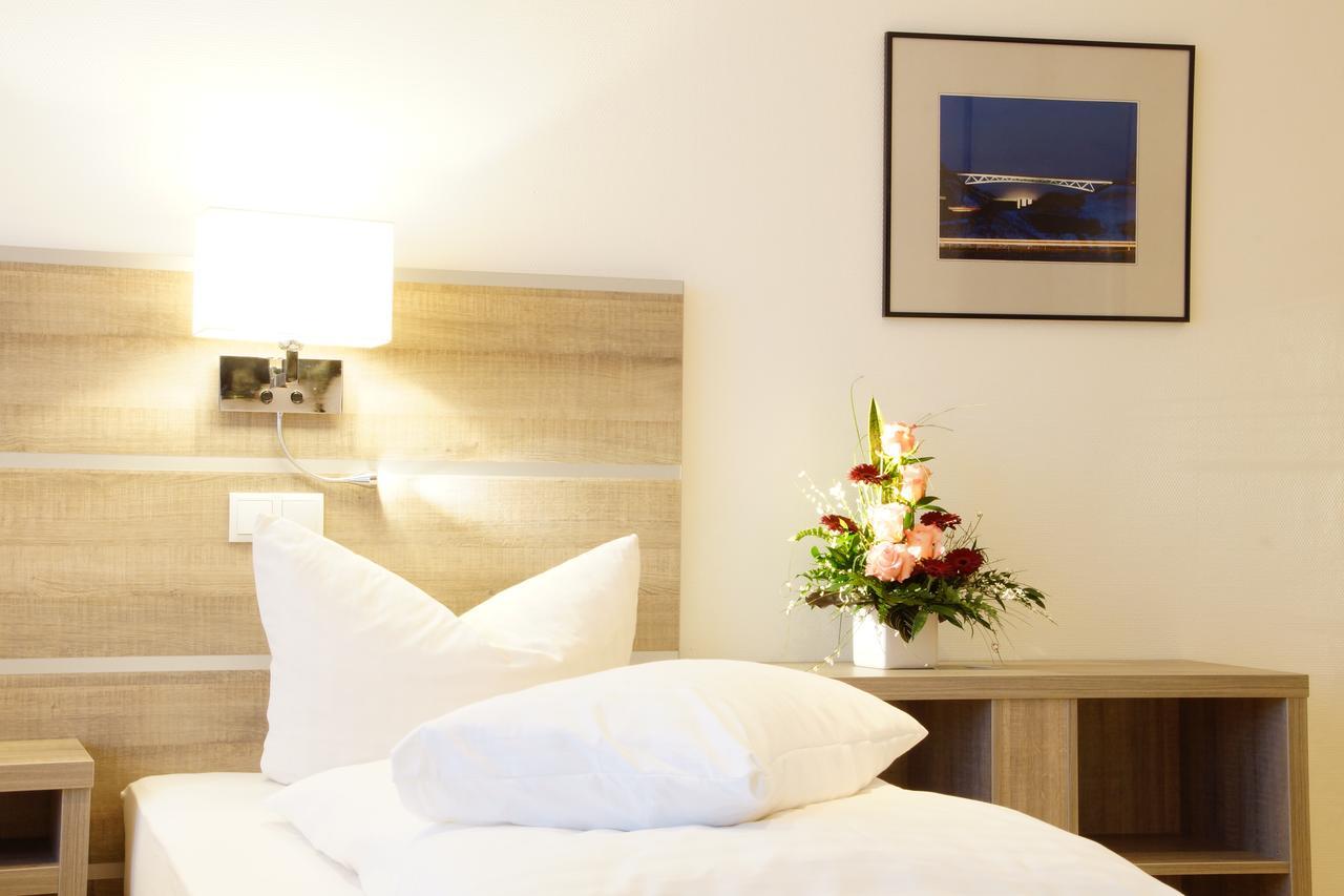 Hotel Spitzenpfeil Michelau in Oberfranken Luaran gambar