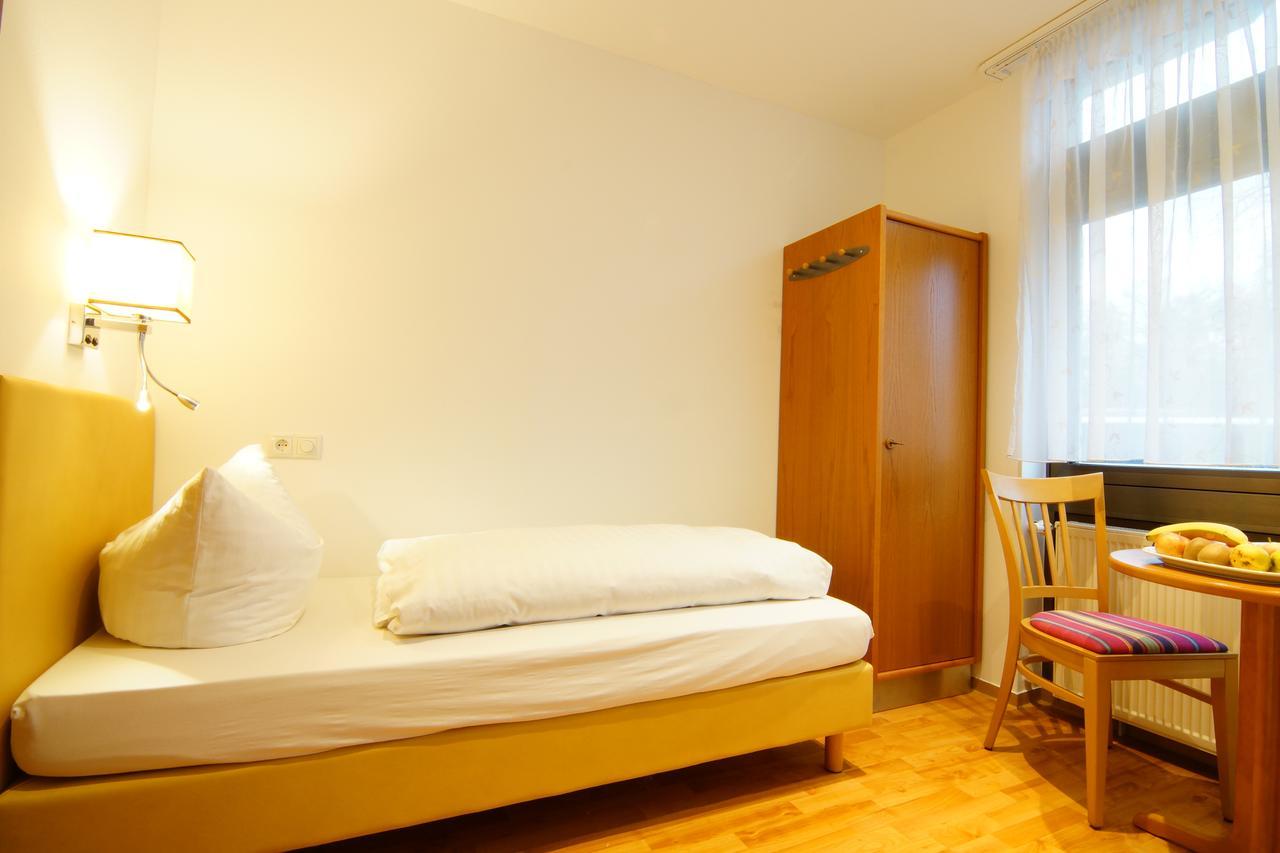 Hotel Spitzenpfeil Michelau in Oberfranken Luaran gambar