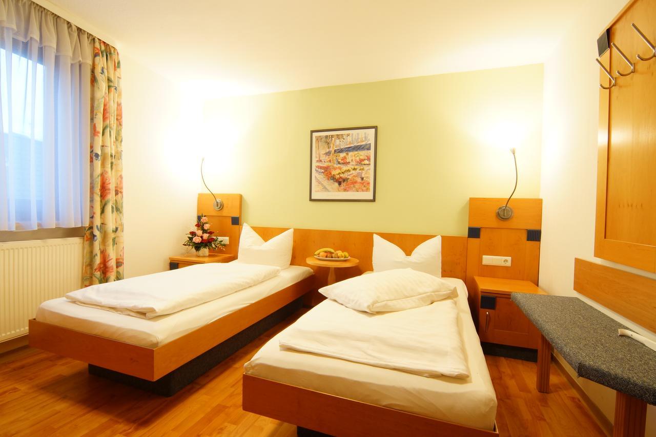 Hotel Spitzenpfeil Michelau in Oberfranken Luaran gambar