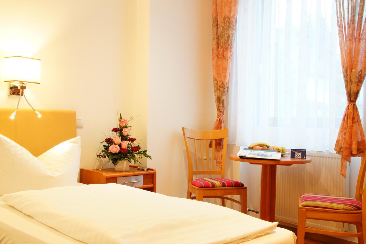 Hotel Spitzenpfeil Michelau in Oberfranken Luaran gambar