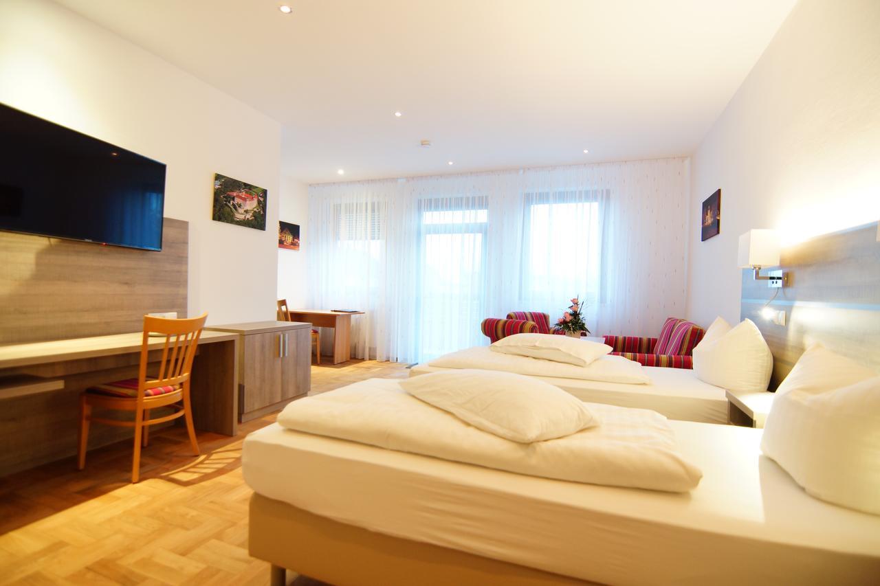 Hotel Spitzenpfeil Michelau in Oberfranken Luaran gambar