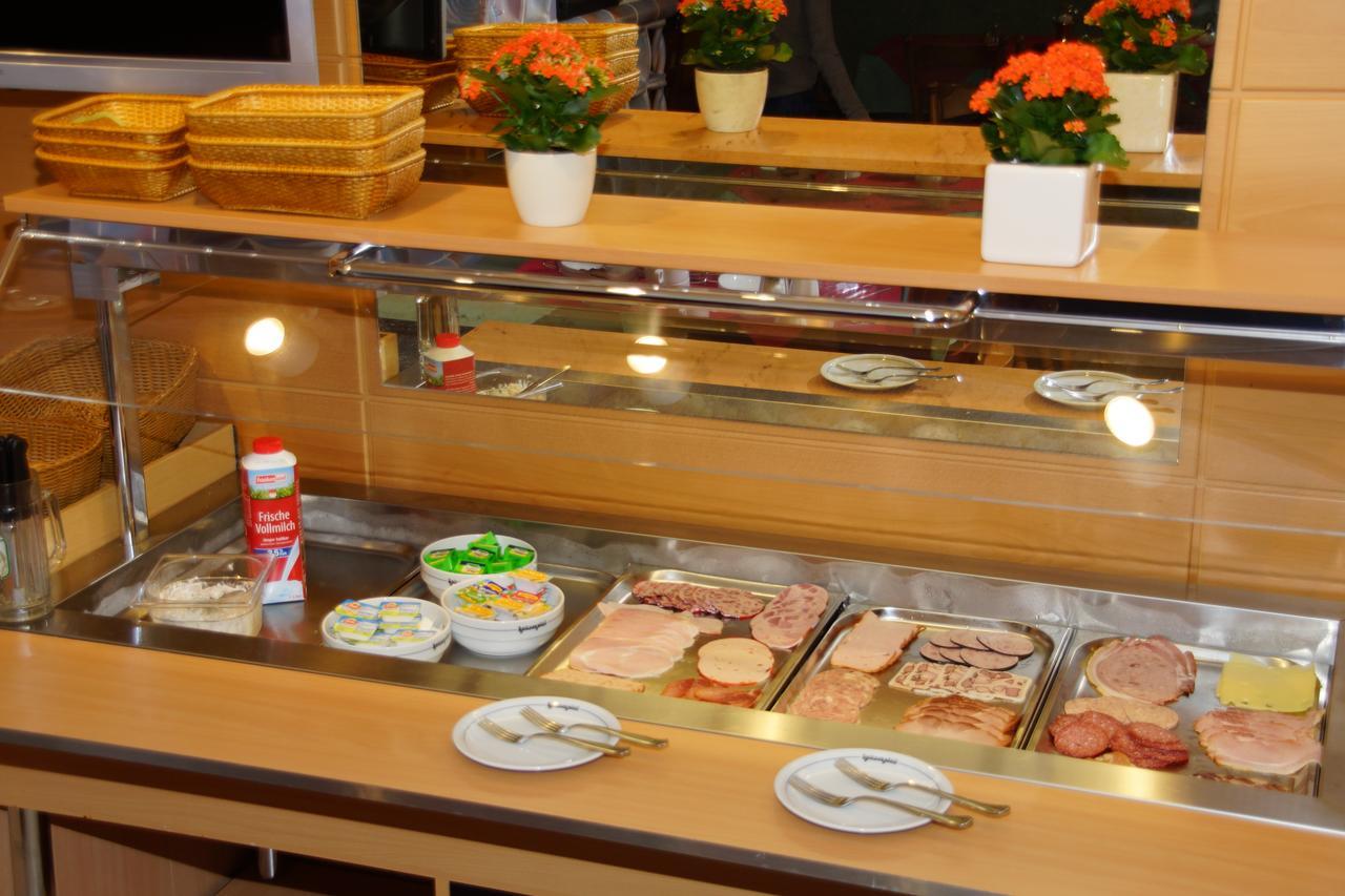 Hotel Spitzenpfeil Michelau in Oberfranken Luaran gambar