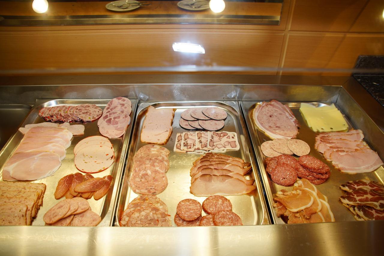 Hotel Spitzenpfeil Michelau in Oberfranken Luaran gambar