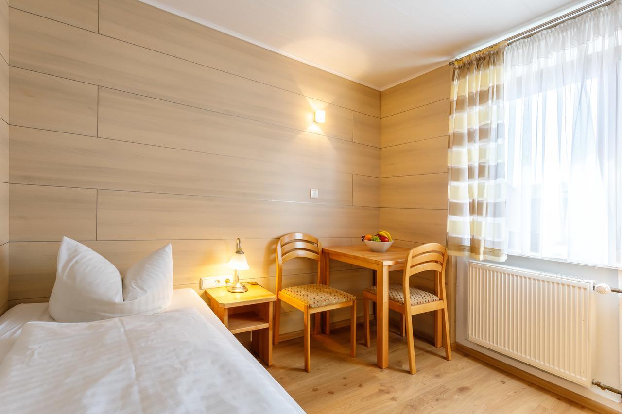 Hotel Spitzenpfeil Michelau in Oberfranken Luaran gambar