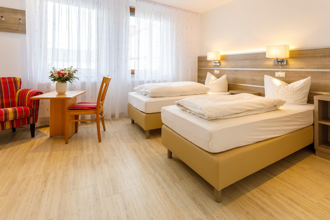 Hotel Spitzenpfeil Michelau in Oberfranken Luaran gambar