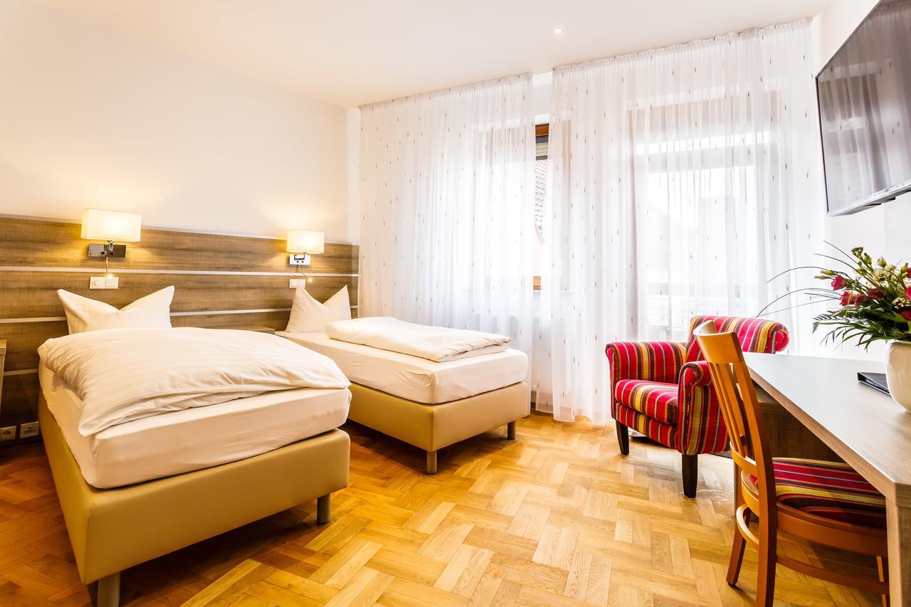 Hotel Spitzenpfeil Michelau in Oberfranken Luaran gambar